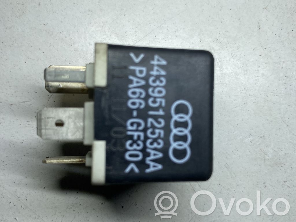 Other relay   443951253AA,219