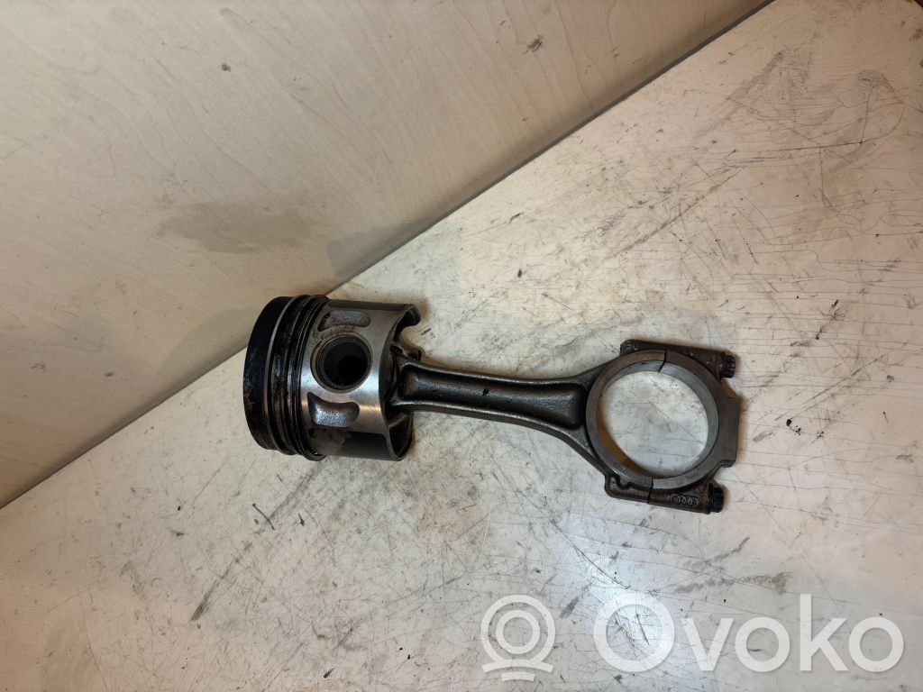 Volkswagen Transporter - Caravelle T5 Pistón con biela 