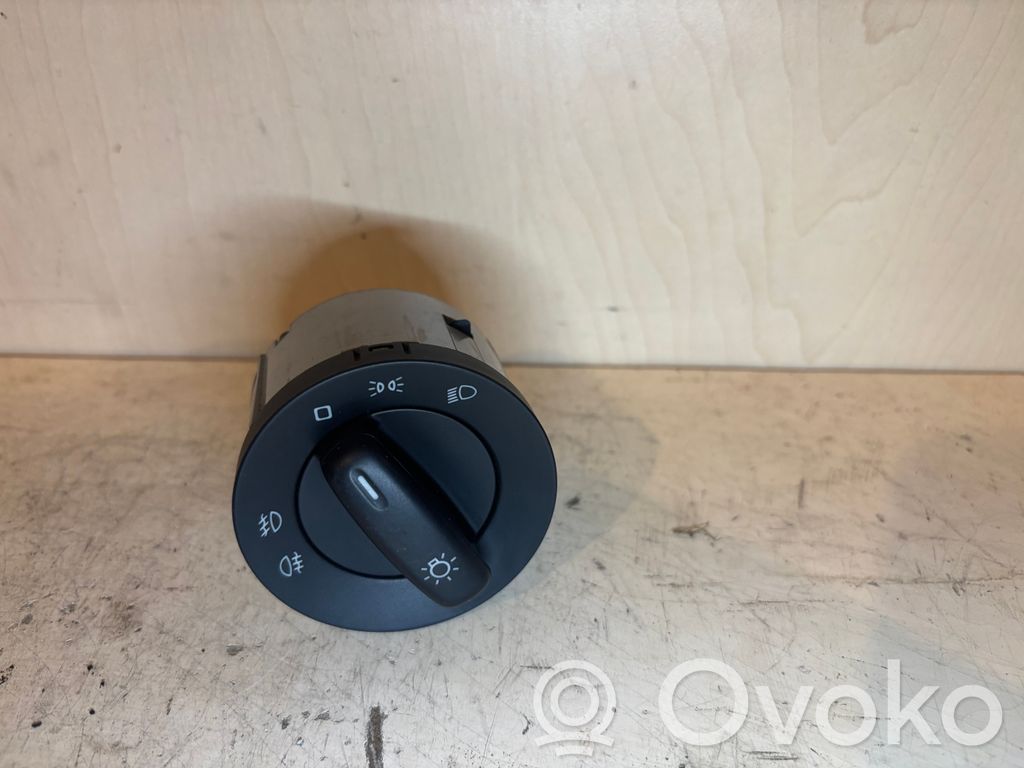 Skoda Yeti (5L) Interruptor de luz 
