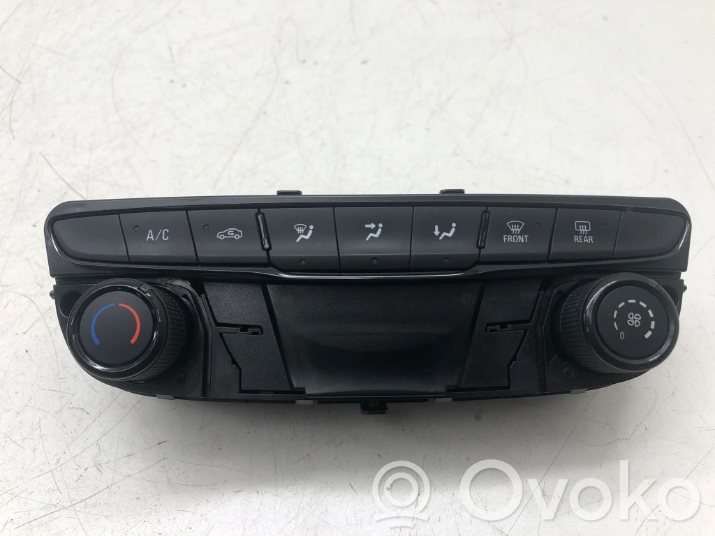 Climate control unit   39042438