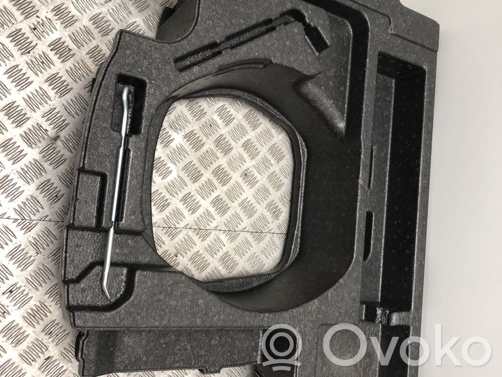 Mazda CX-3 Tool box 