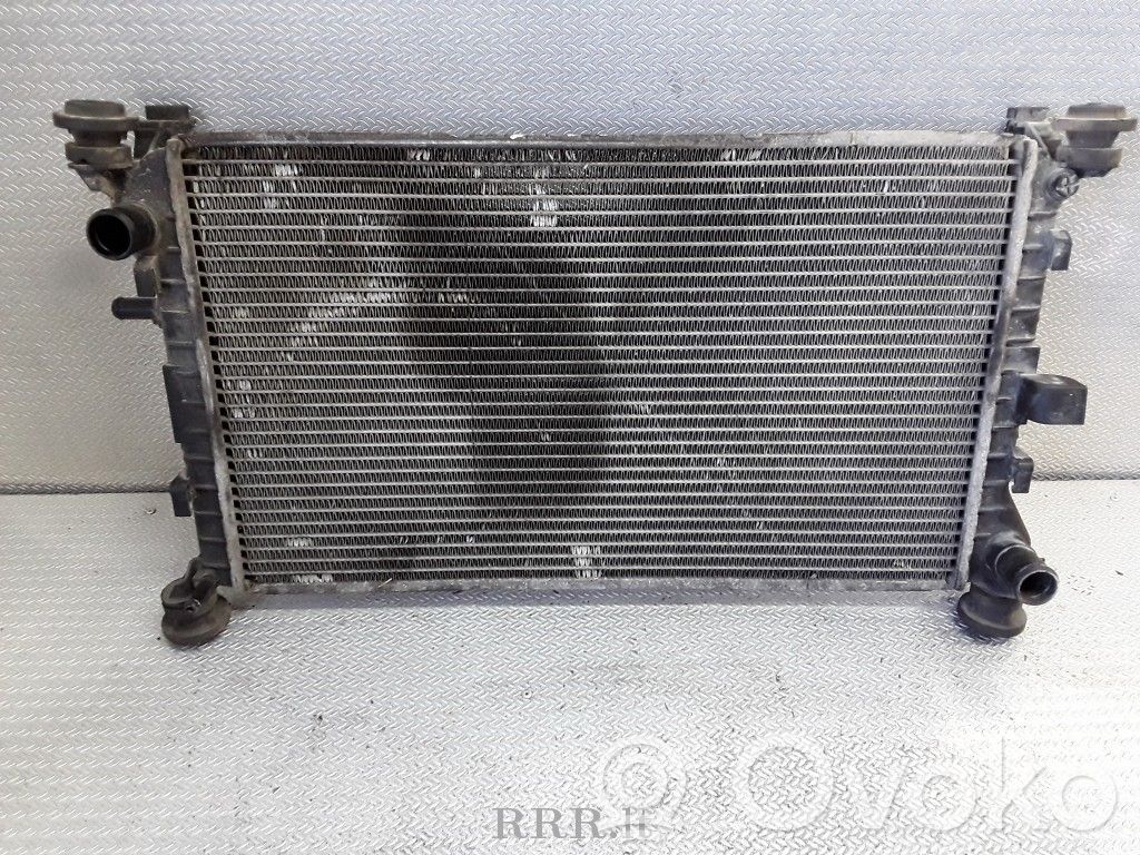 Aušinimo skysčio radiatorius   98AB8005DE