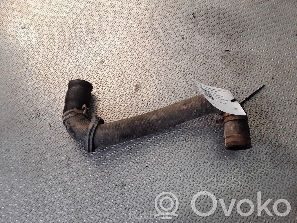 Engine coolant pipe/hose