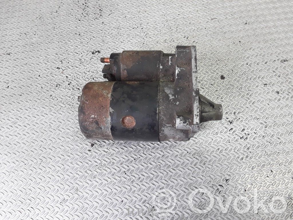 Renault Clio I Starteris 