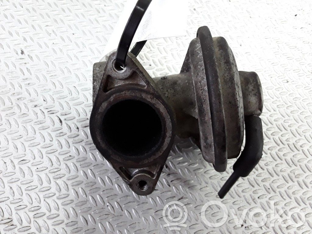 Ford Mondeo Mk III EGR valve 