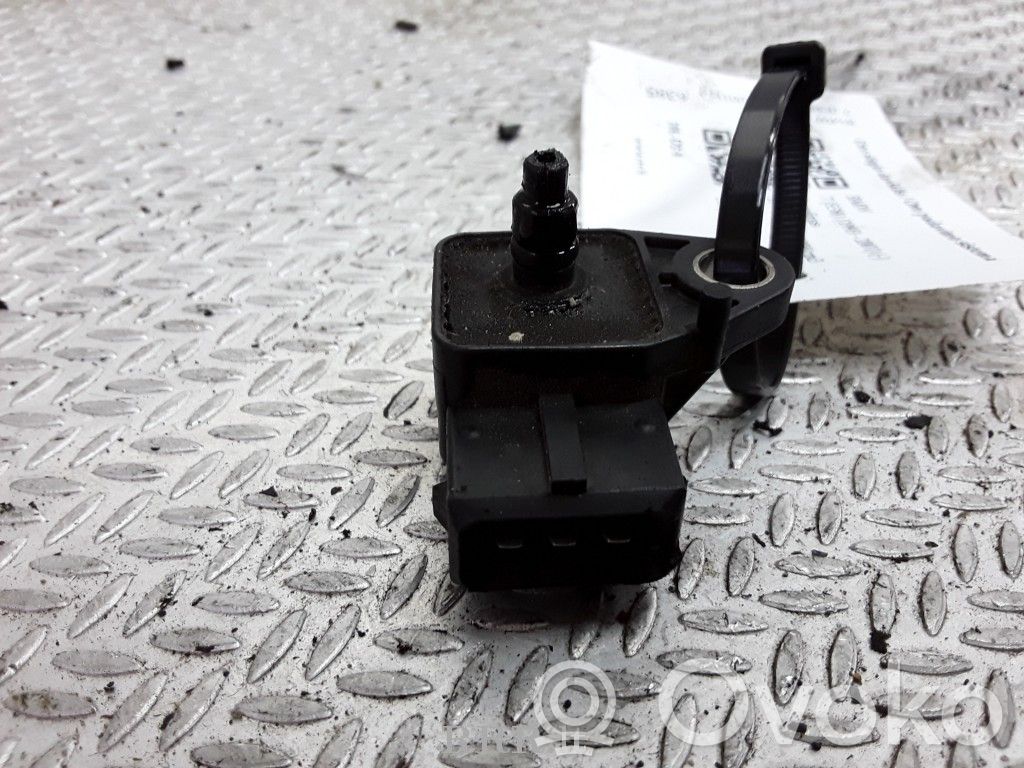 Air pressure sensor   2246977