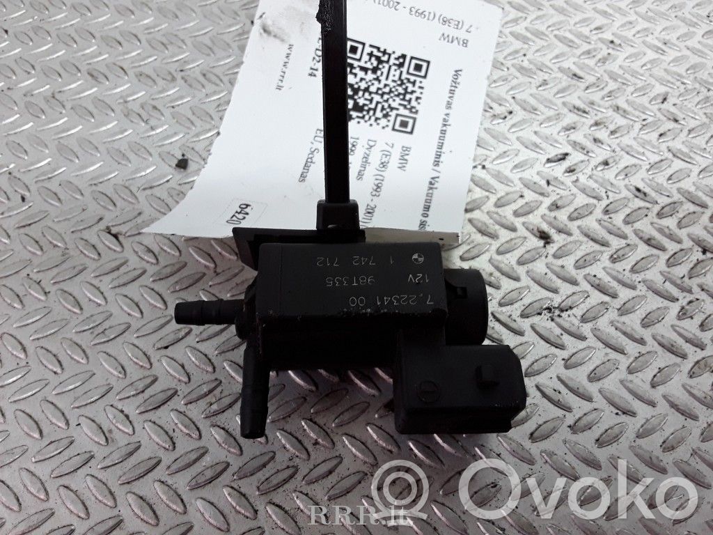 Vacuum valve   1742712