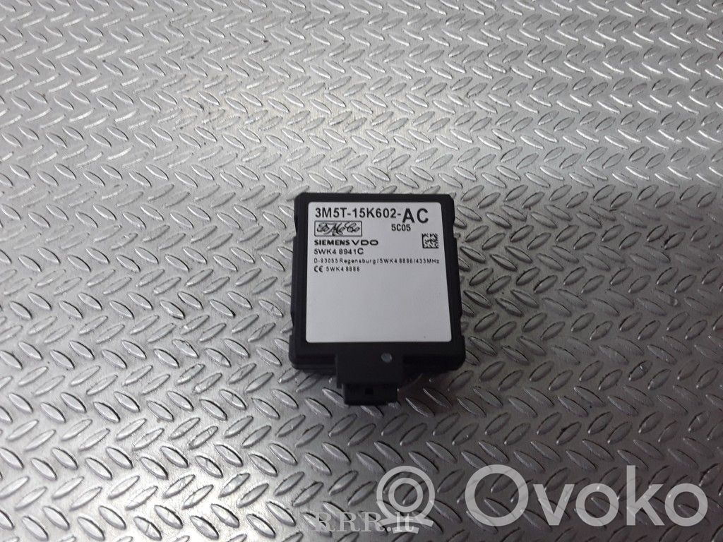 Ford Focus Aerial antenna amplifier 