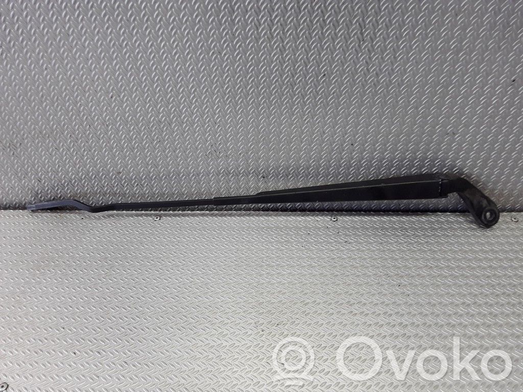 Chrysler Voyager Wischerarm vorne 