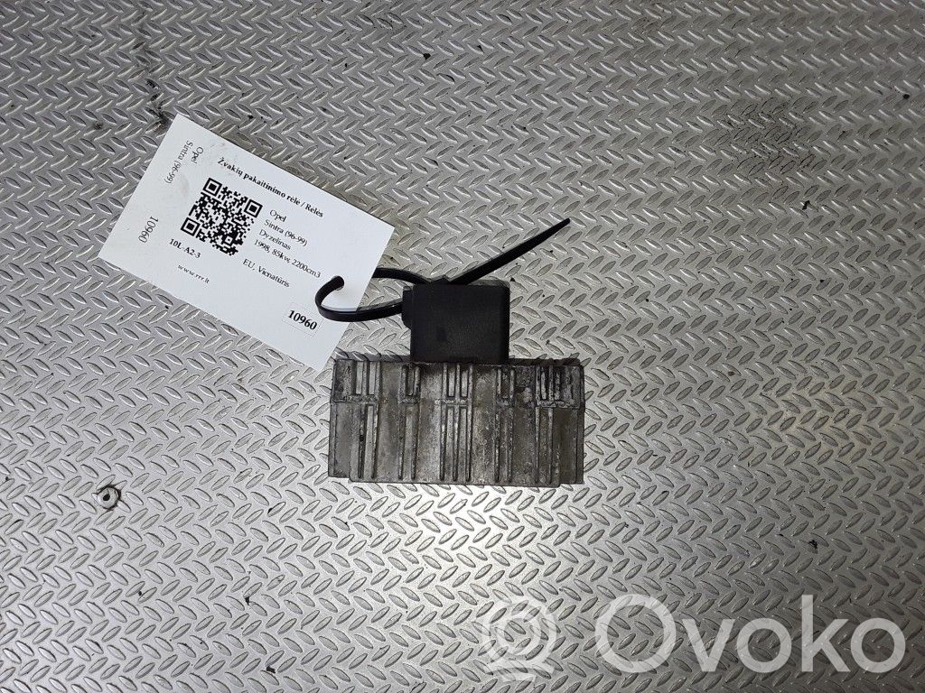 Kvēlsveču relejs   90508974