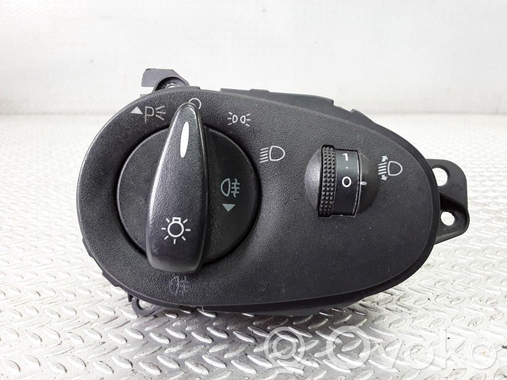 Lukturu slēdzis   98AG13A024CH