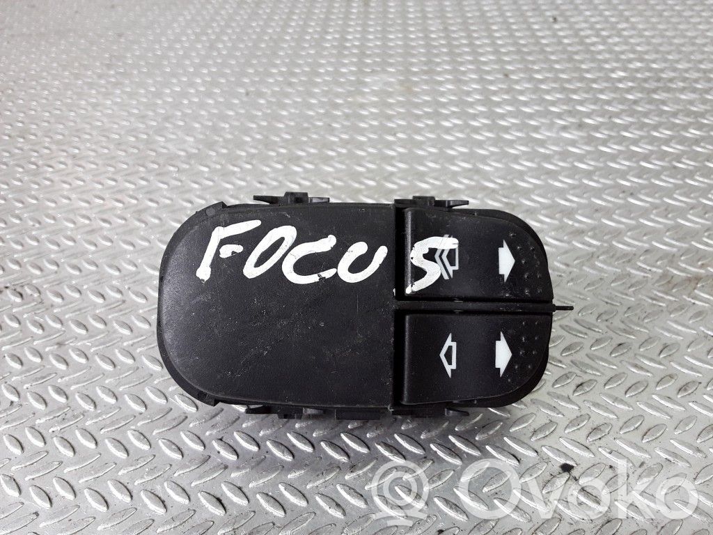 Ford Focus Electric window control switch 