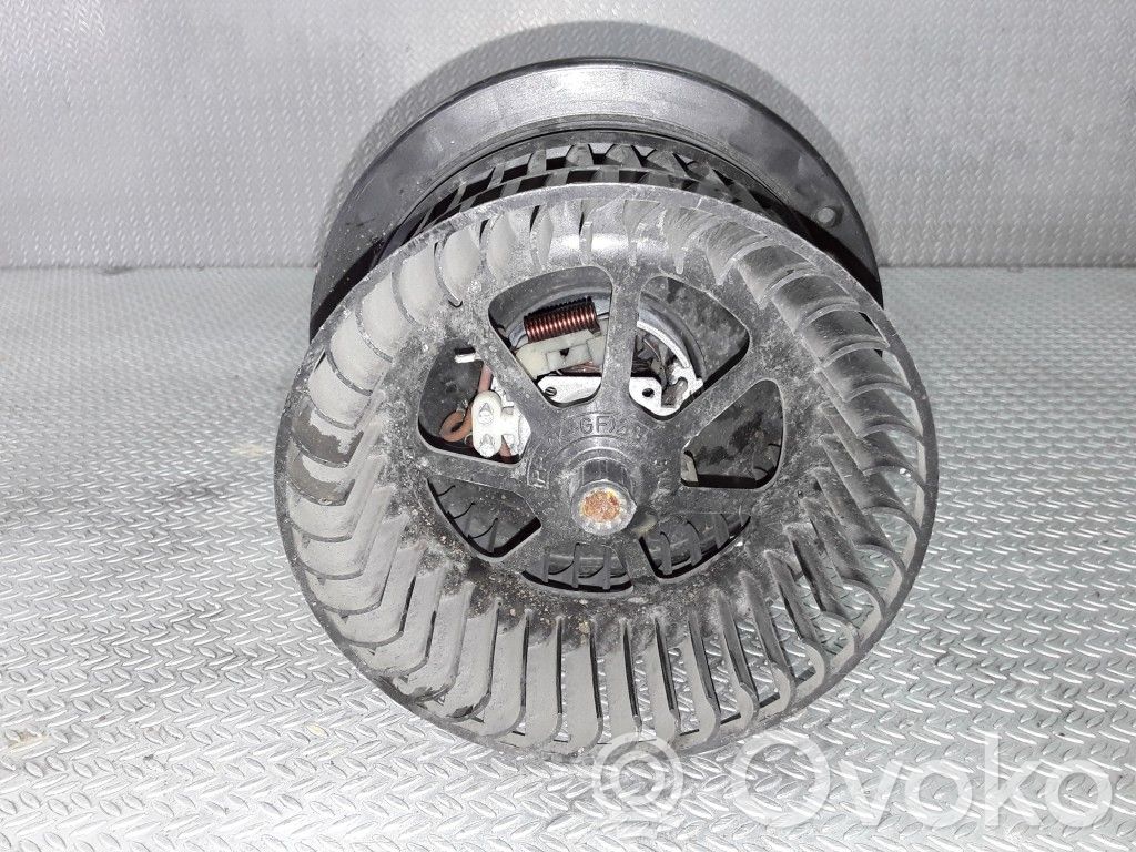 Mazā radiatora ventilators   7M0819021