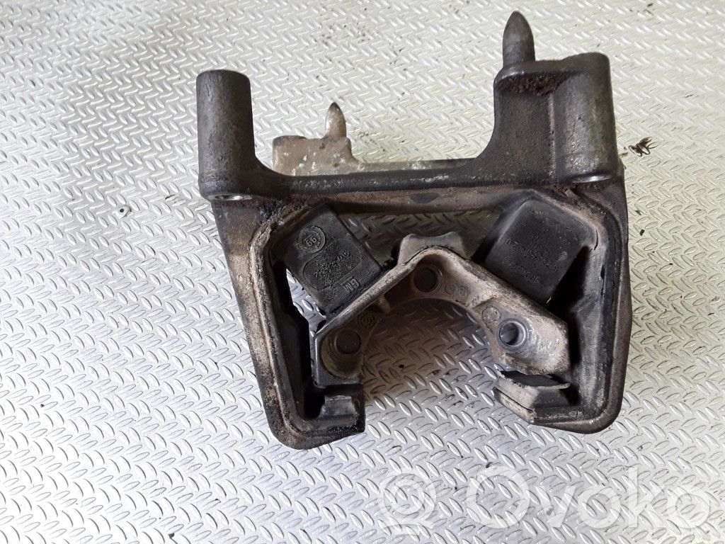Opel Vectra B Gearbox mount 