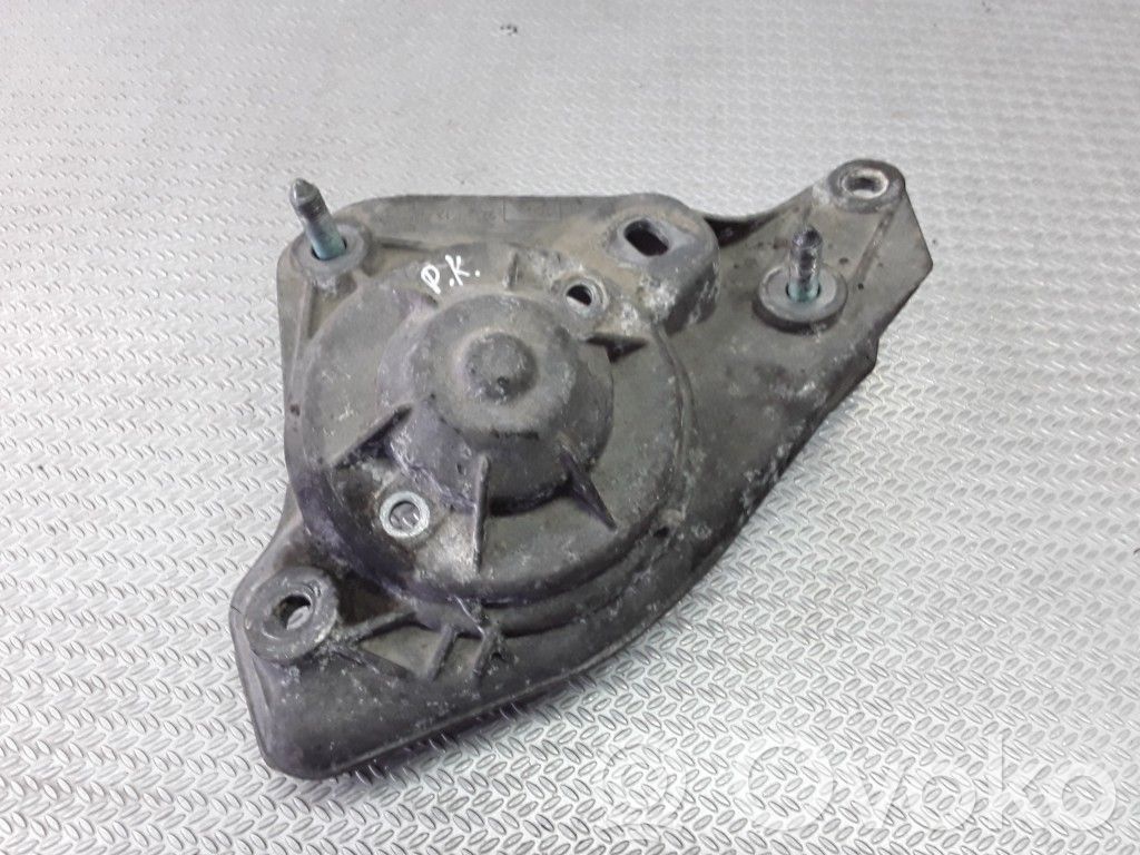 Audi A8 S8 D2 4D Coil spring mount 