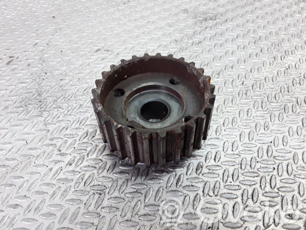 Audi A4 S4 B6 8E 8H Kampiakselin vauhtipyörä 