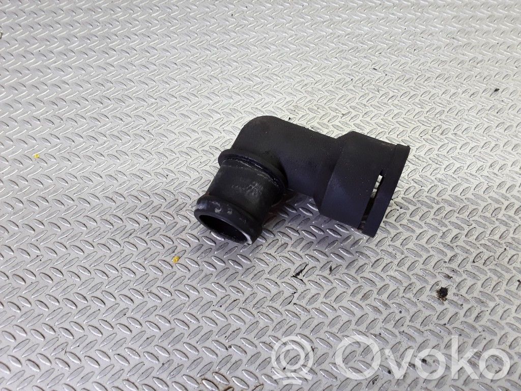 Engine coolant pipe/hose