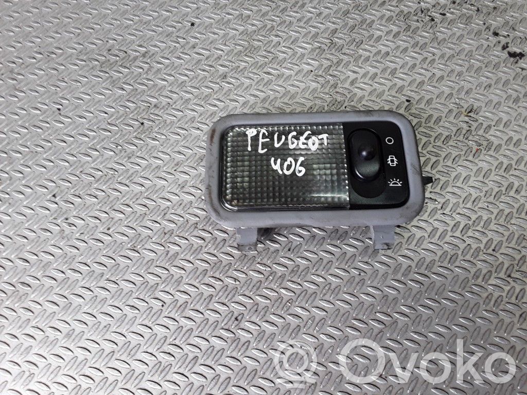 Peugeot 406 Galinių vietų apšvietimo žibintas 