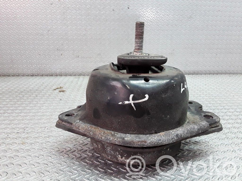 Renault Laguna II Engine mount bracket 