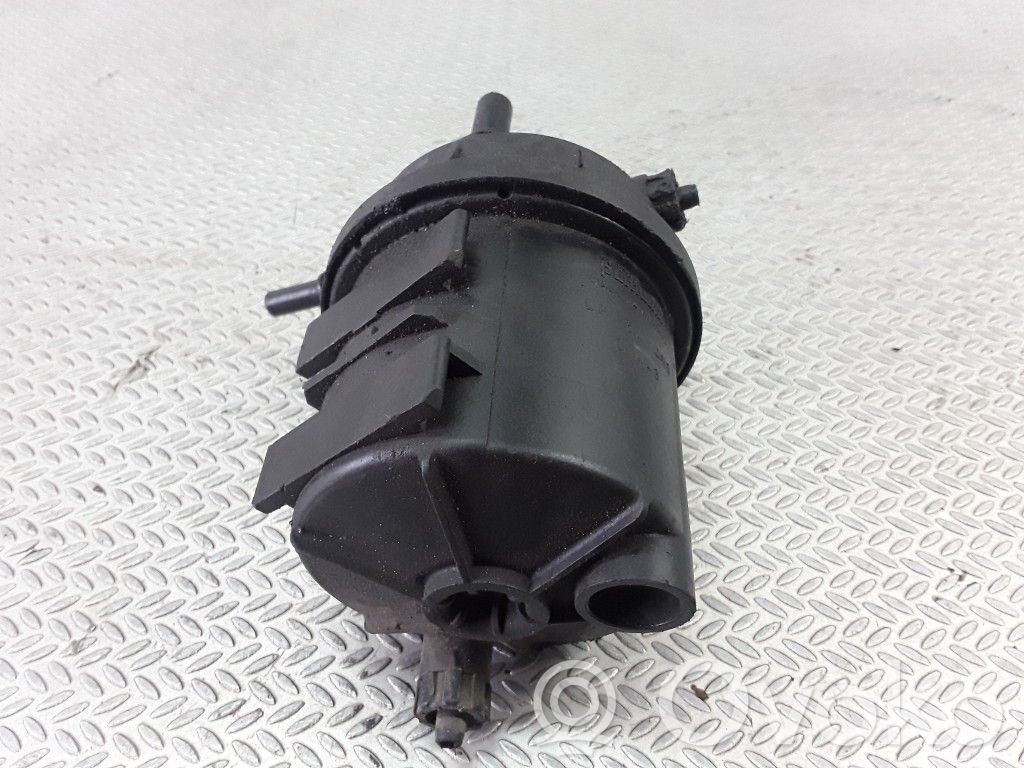 Renault Megane I Halterung Kraftstofffilter 