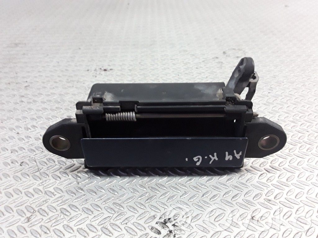 Audi A4 S4 B5 8D Takaoven ulkokahva 
