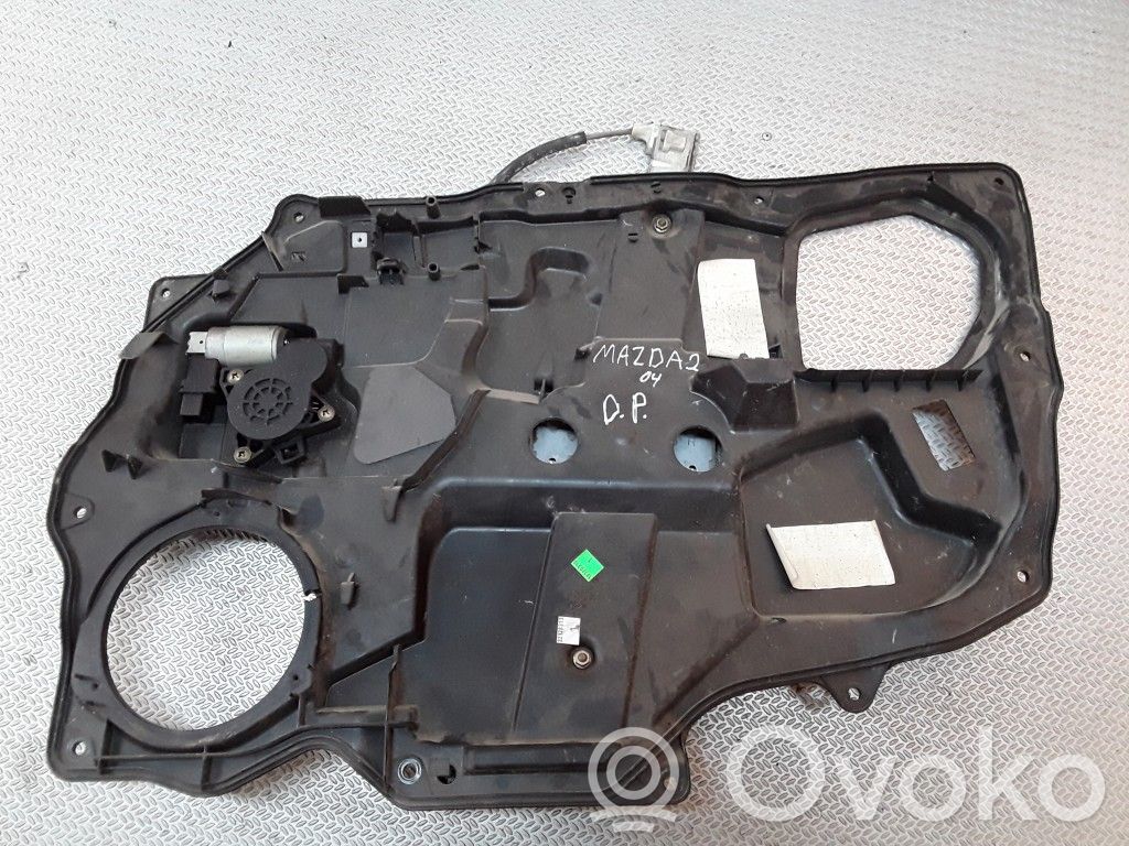 Mécanisme de lève-vitre avec moteur   3M71A045H16