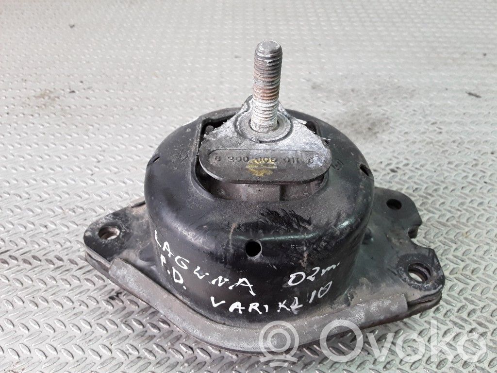 Renault Laguna II Engine mount bracket 