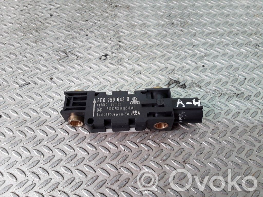 Sensor impacto/accidente para activar Airbag   8E0959643B