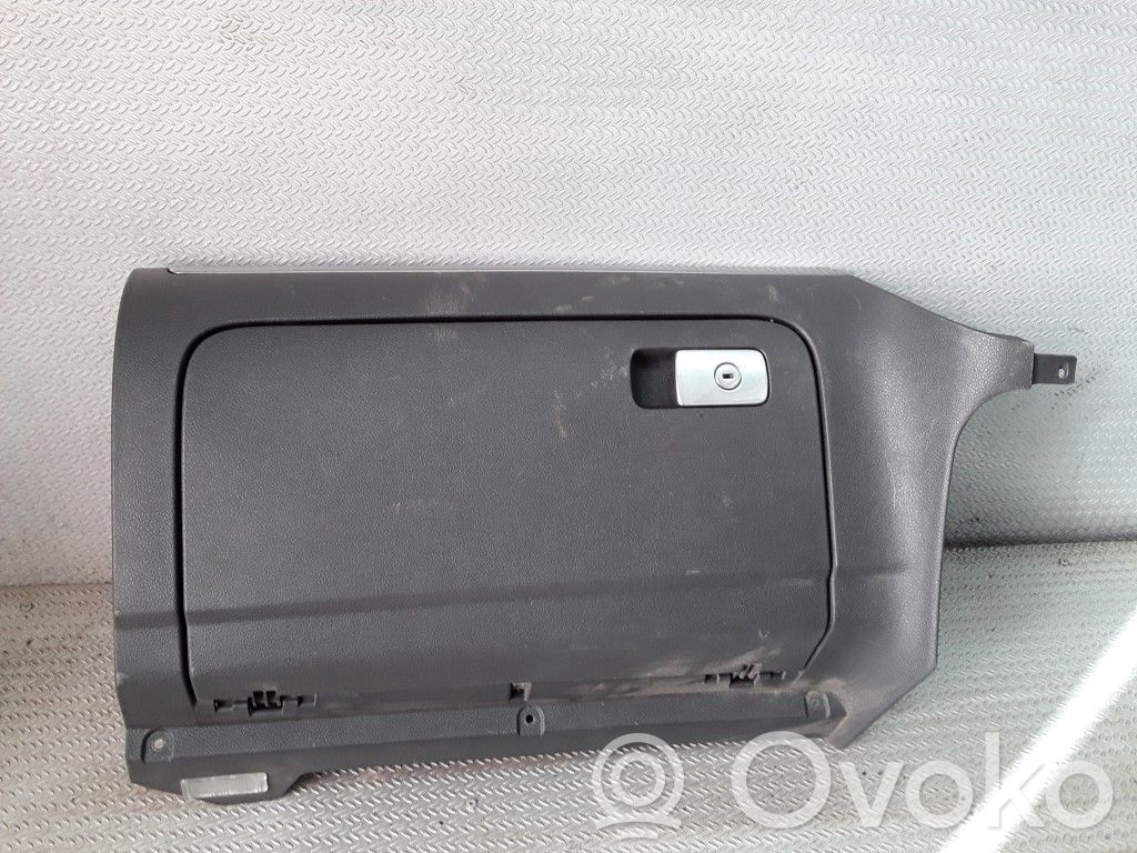 Volkswagen Golf V Juego guantera 