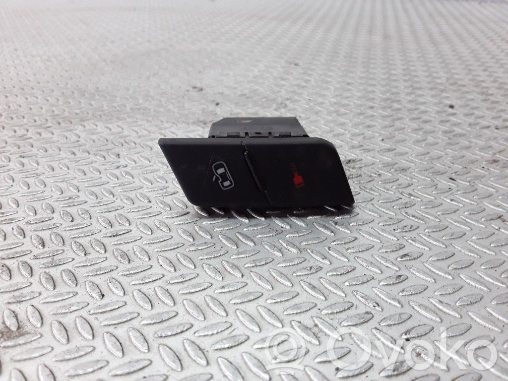 Central locking switch button   8E19621075PR