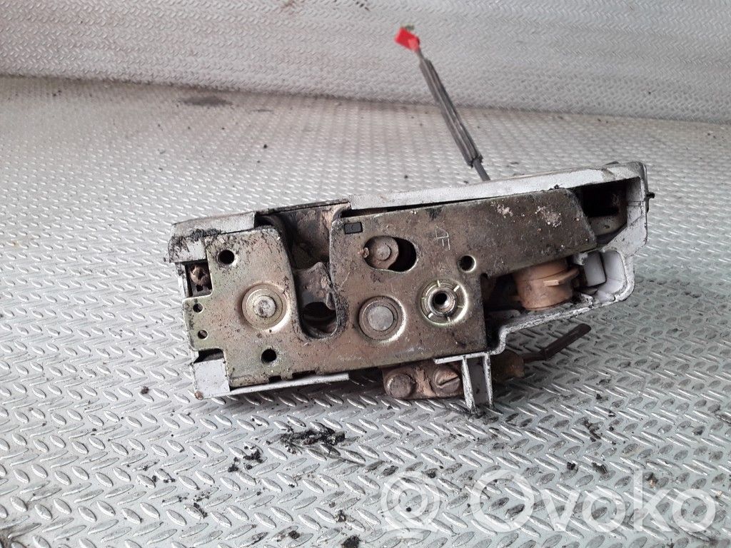 Türschloss vorne   95VW0218A42