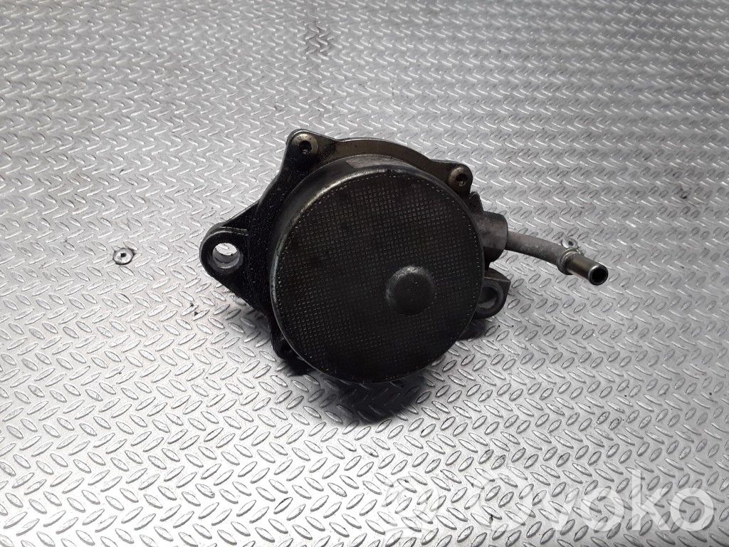 Suzuki Liana Vacuum pump 