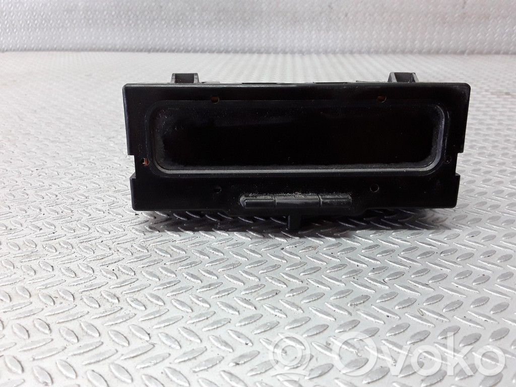 Renault Megane I Screen/display/small screen 
