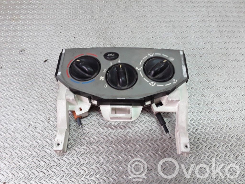 Opel Vivaro Climate control unit 