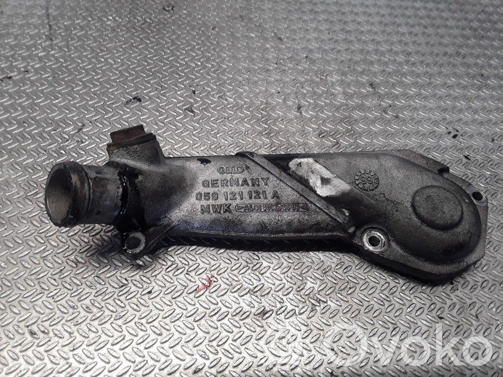 Audi A6 S6 C5 4B Termostatas/ termostato korpusas 
