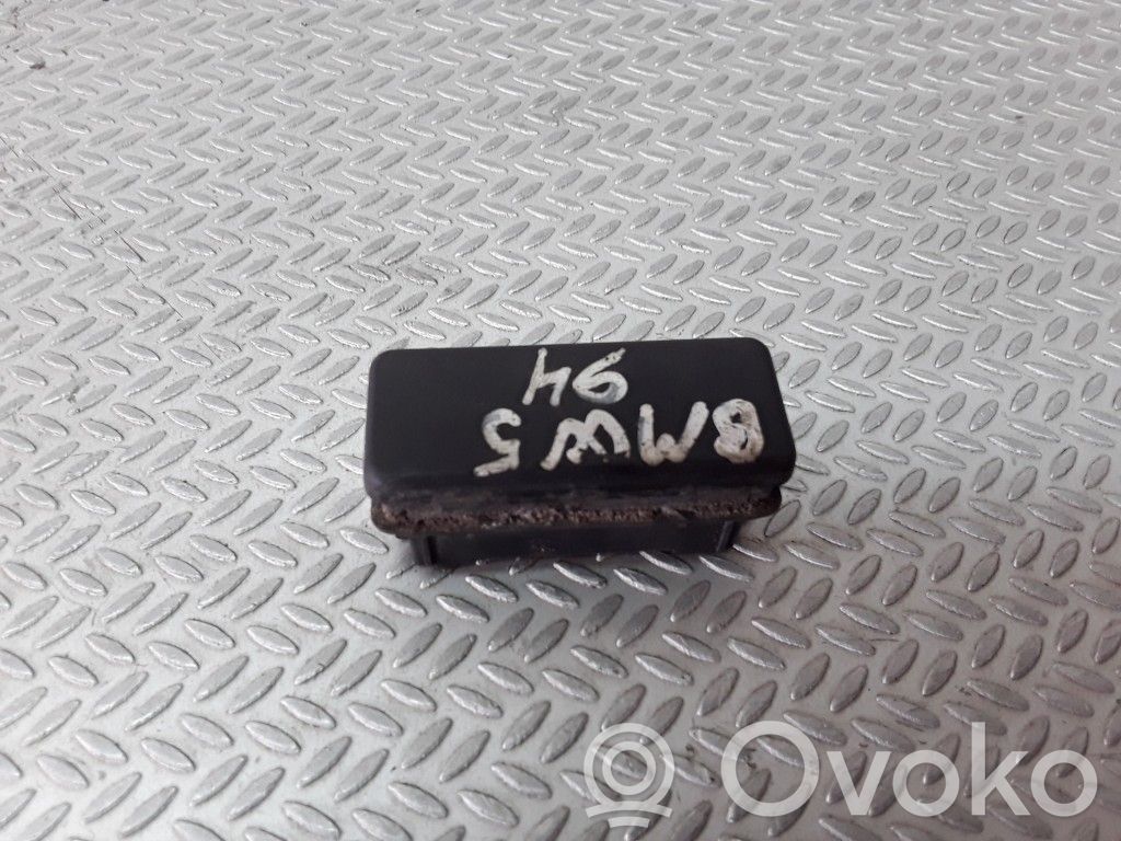 BMW 5 E34 Hazard light switch 