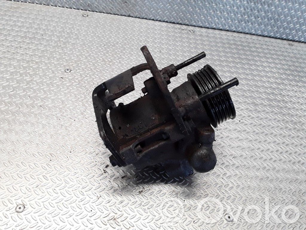 Ford Mondeo MK II Ohjaustehostimen pumppu 