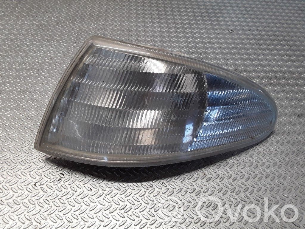 Front indicator light   93BG13369