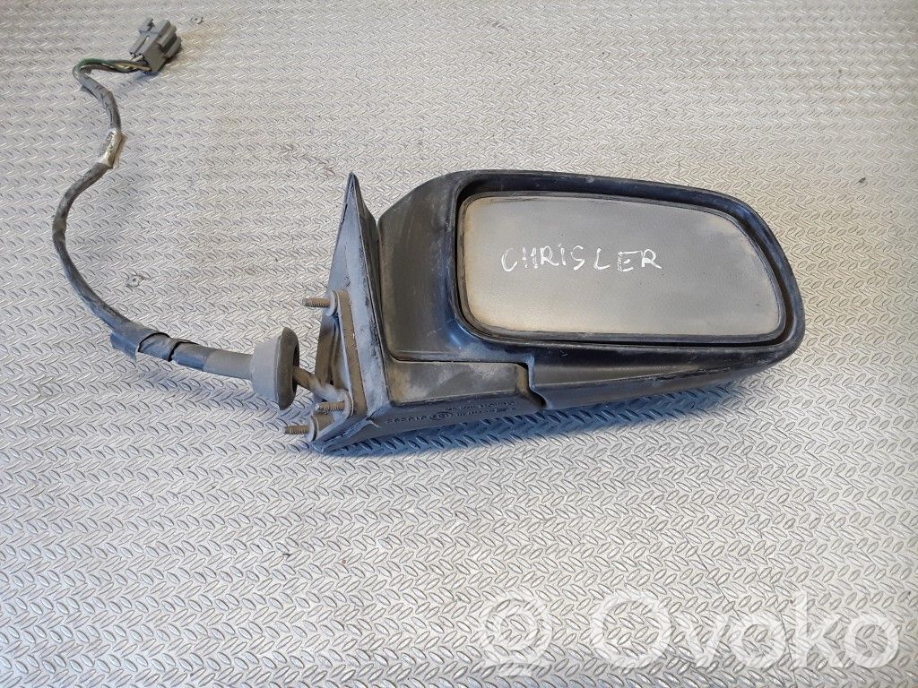 Front door electric wing mirror   E13010252