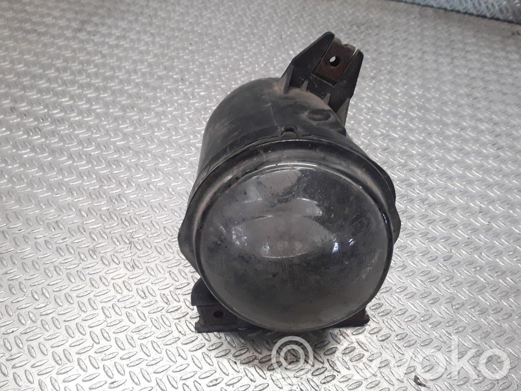 Miglas lukturis priekšā   66987320
