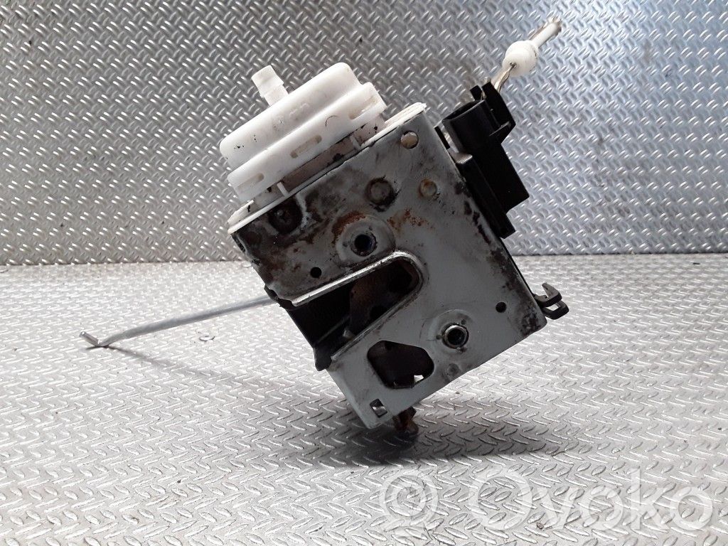Front door lock   4D0173A