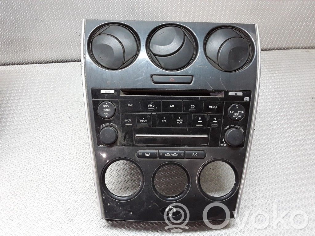 Radio / CD-Player / DVD-Player / Navigation   FF011212