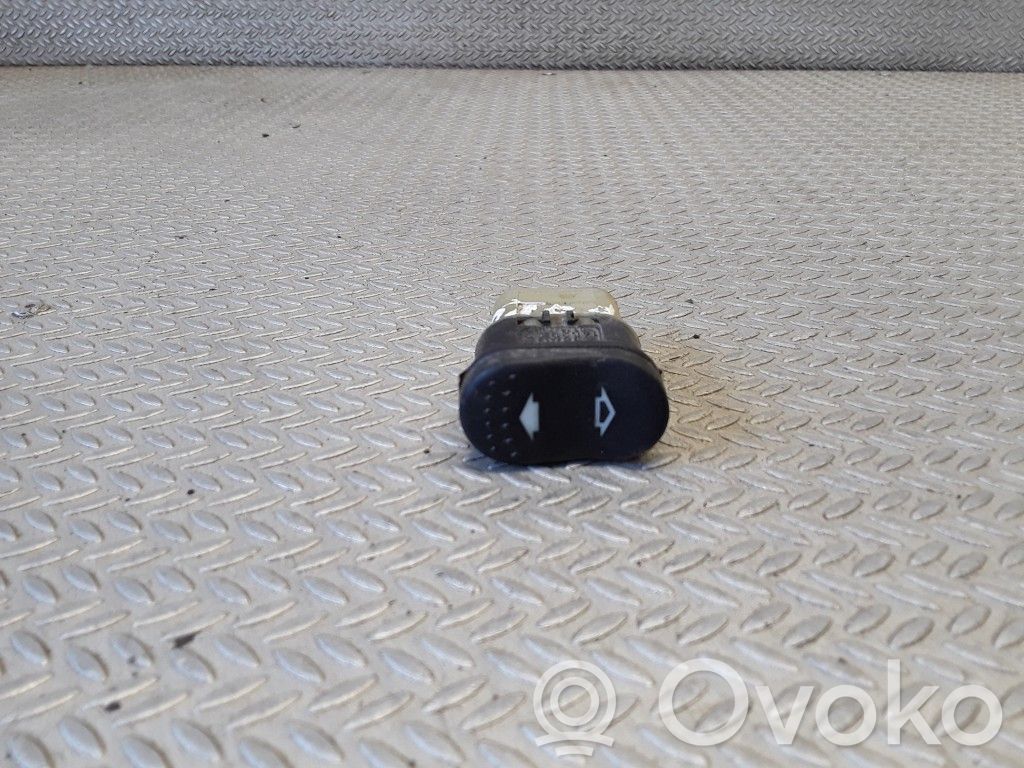 Ford Focus Electric window control switch 