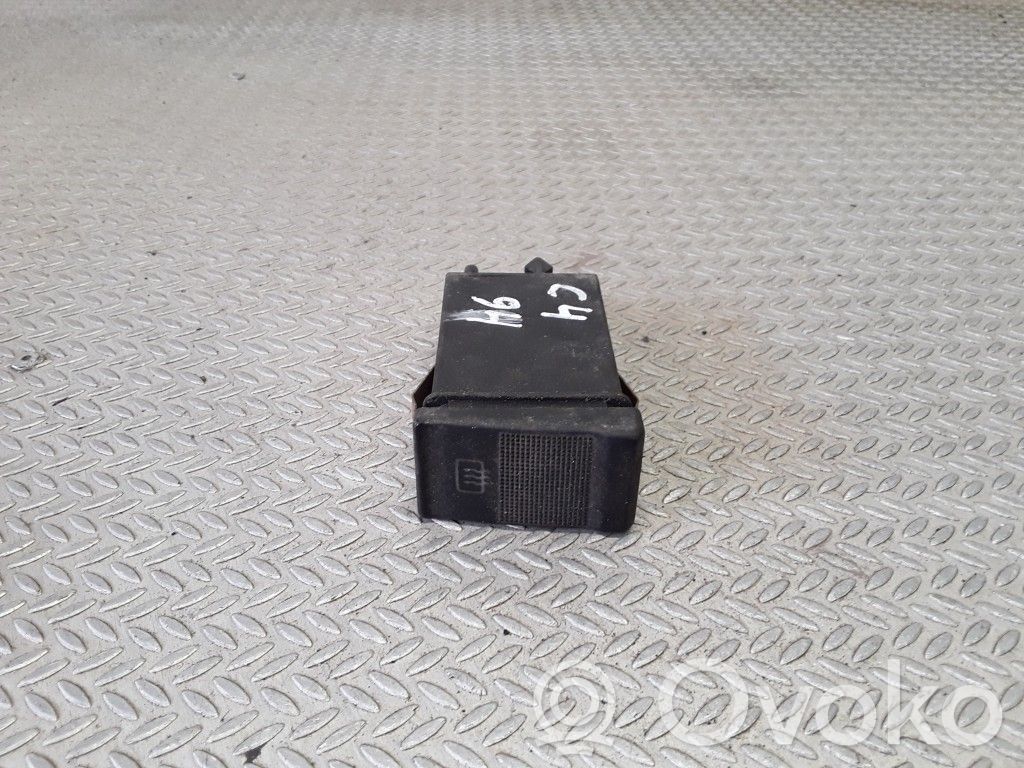 Windscreen/window heater switch   893941503B