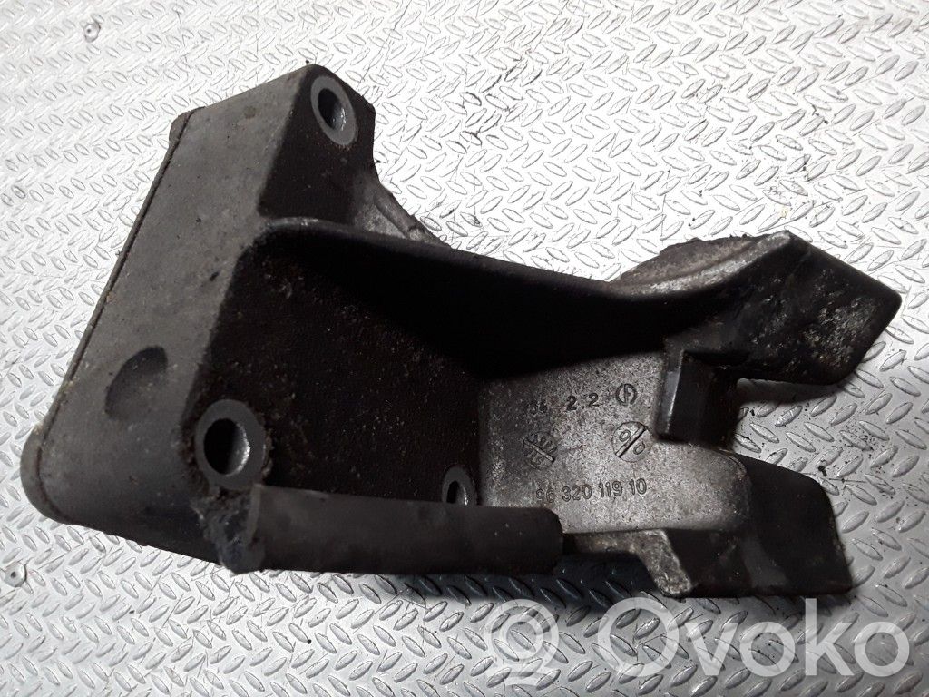 Peugeot 206 Fuel filter bracket/mount holder 