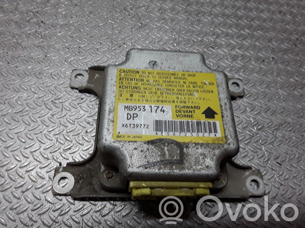Mitsubishi Lancer Airbag control unit/module 