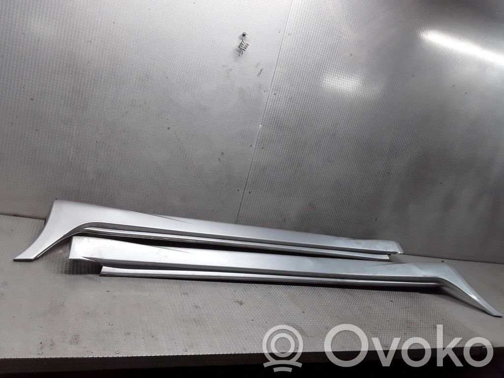 Schweller   MN145462