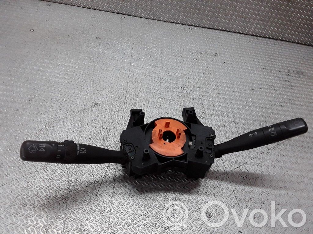 Land Rover Freelander Interruptor/palanca de limpiador de luz de giro 