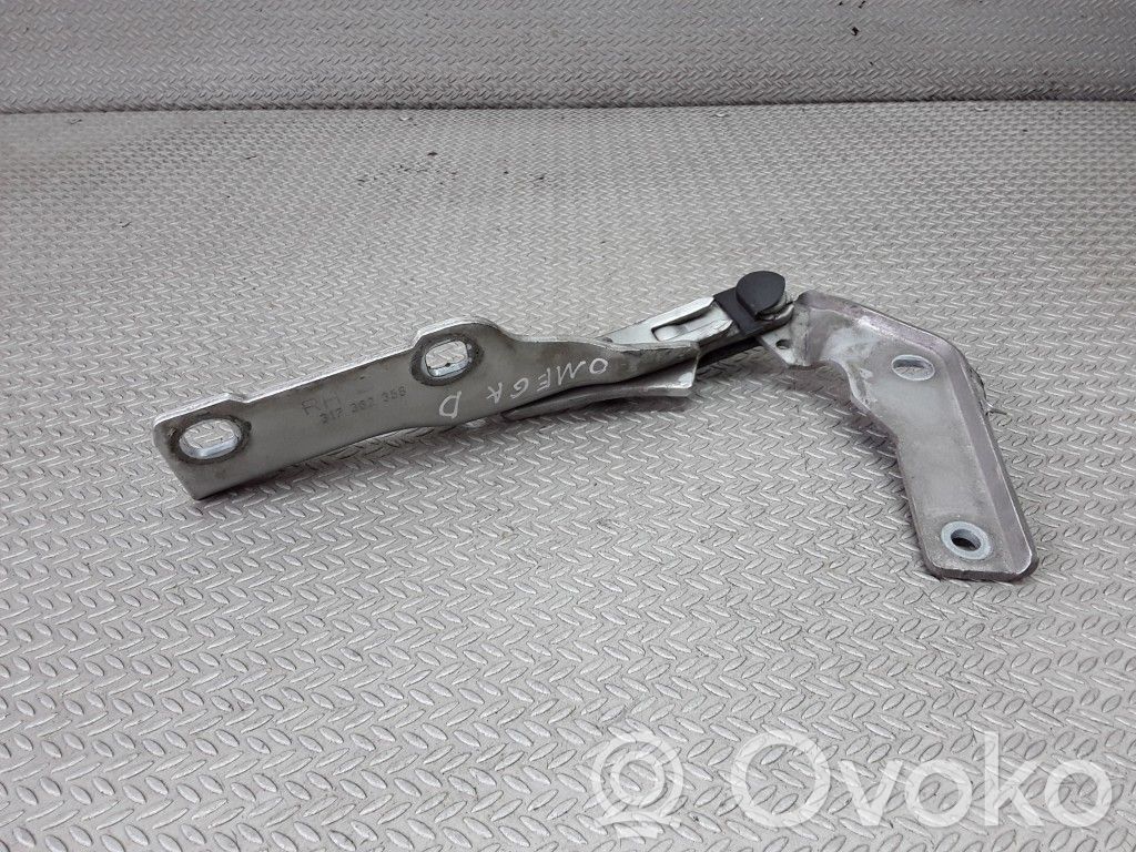Opel Omega B2 Konepellin saranat 