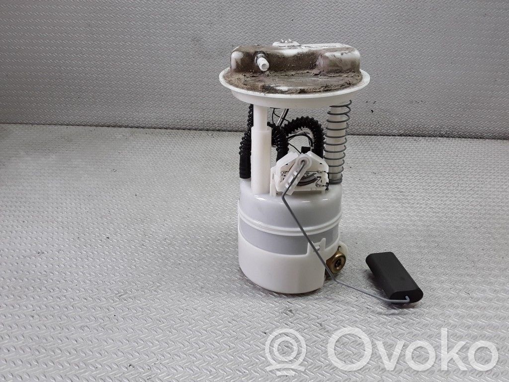 Nissan Note (E11) Bomba interna de combustible 